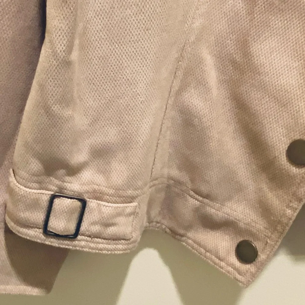 🌟HP🌟NWOT Camel Microfiber/Faux Suede Snap Close Jacket - Picture 7 of 11